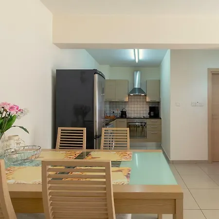 Lovely Bedroom In Shared