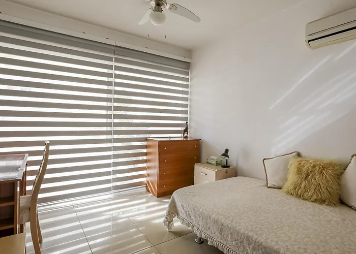 Lovely Bedroom In Shared * Voroklini